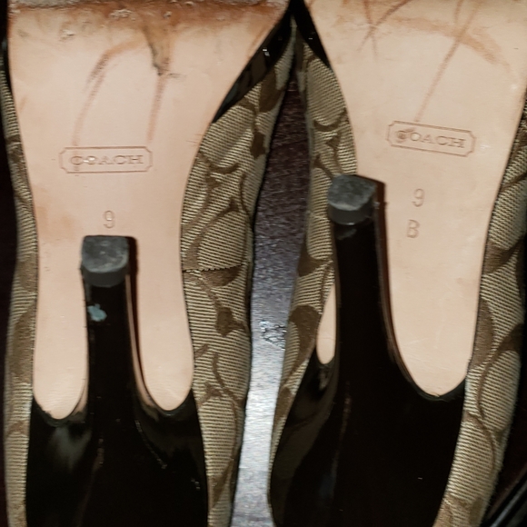 Pumps - Picture 3 of 3